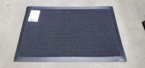 Коврик 40*60 см напольный ComeForte Mesh Mat, серо-черный